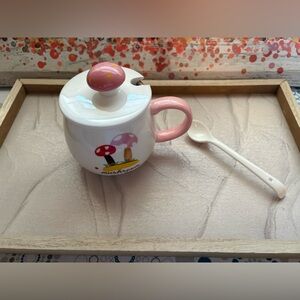 Cute Mushroom Mug with Lid & Spoon
Textured breakfast‎ charcuterie tray included